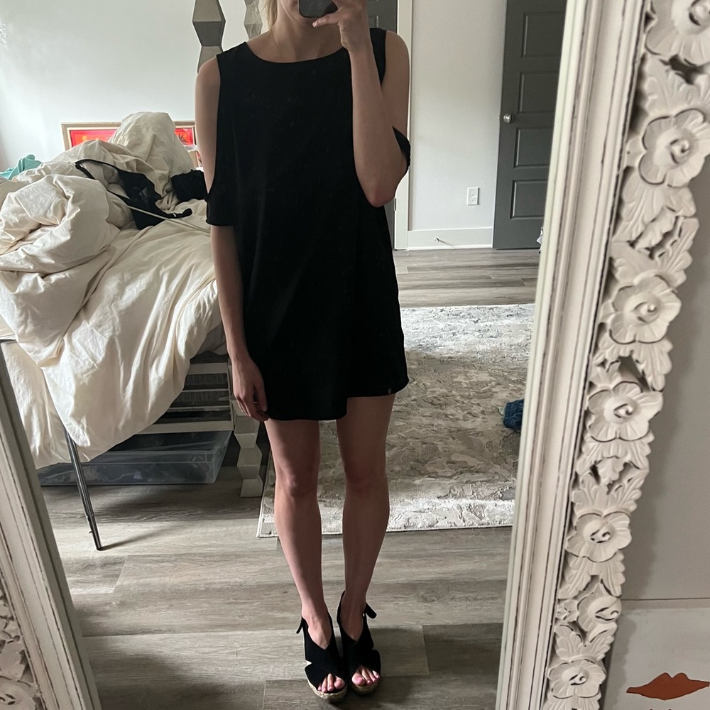 BB Dakota cold shoulder mini dress - Picture 2 of 12